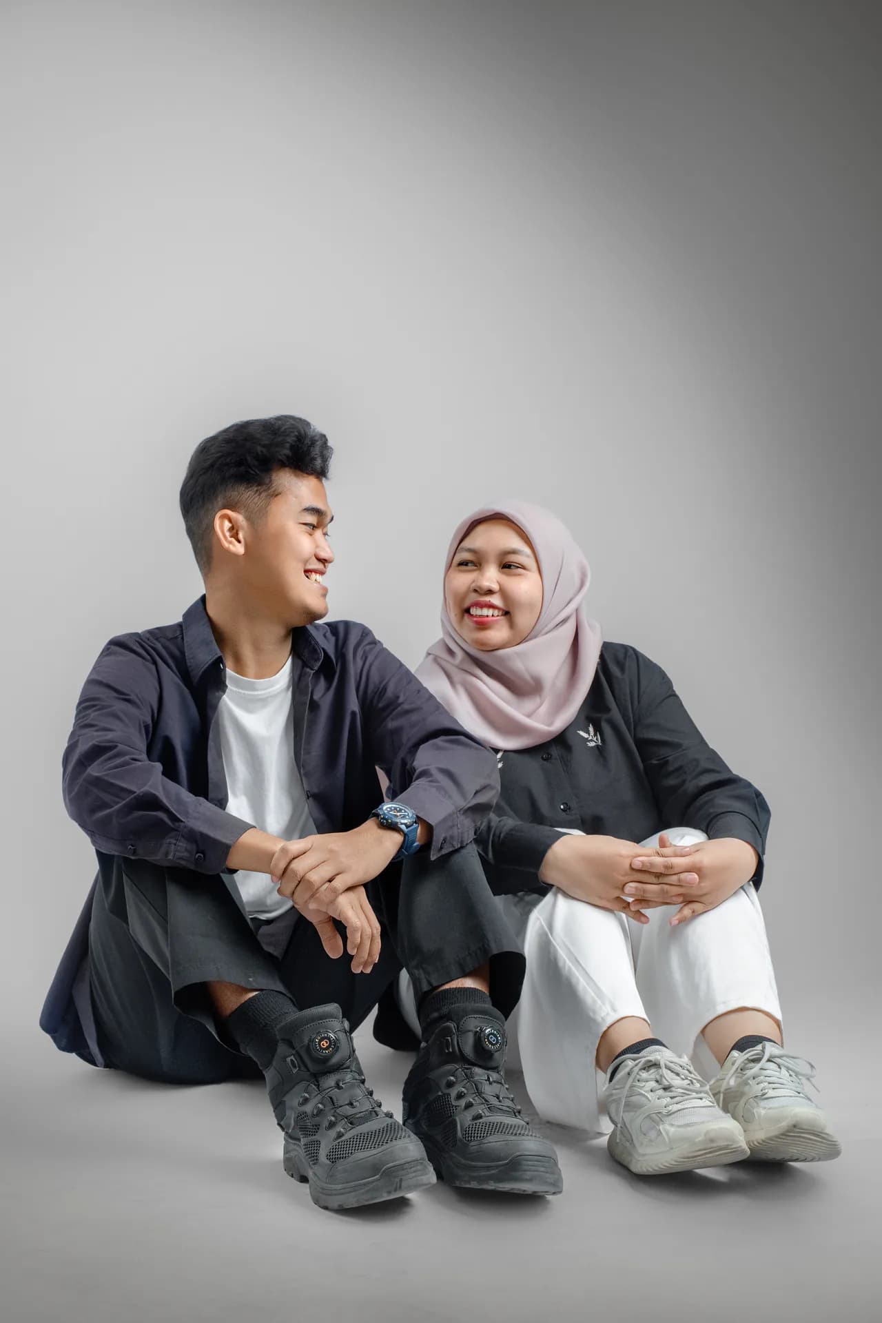 Alfi dan Ifa dalam sesi foto pre-wedding